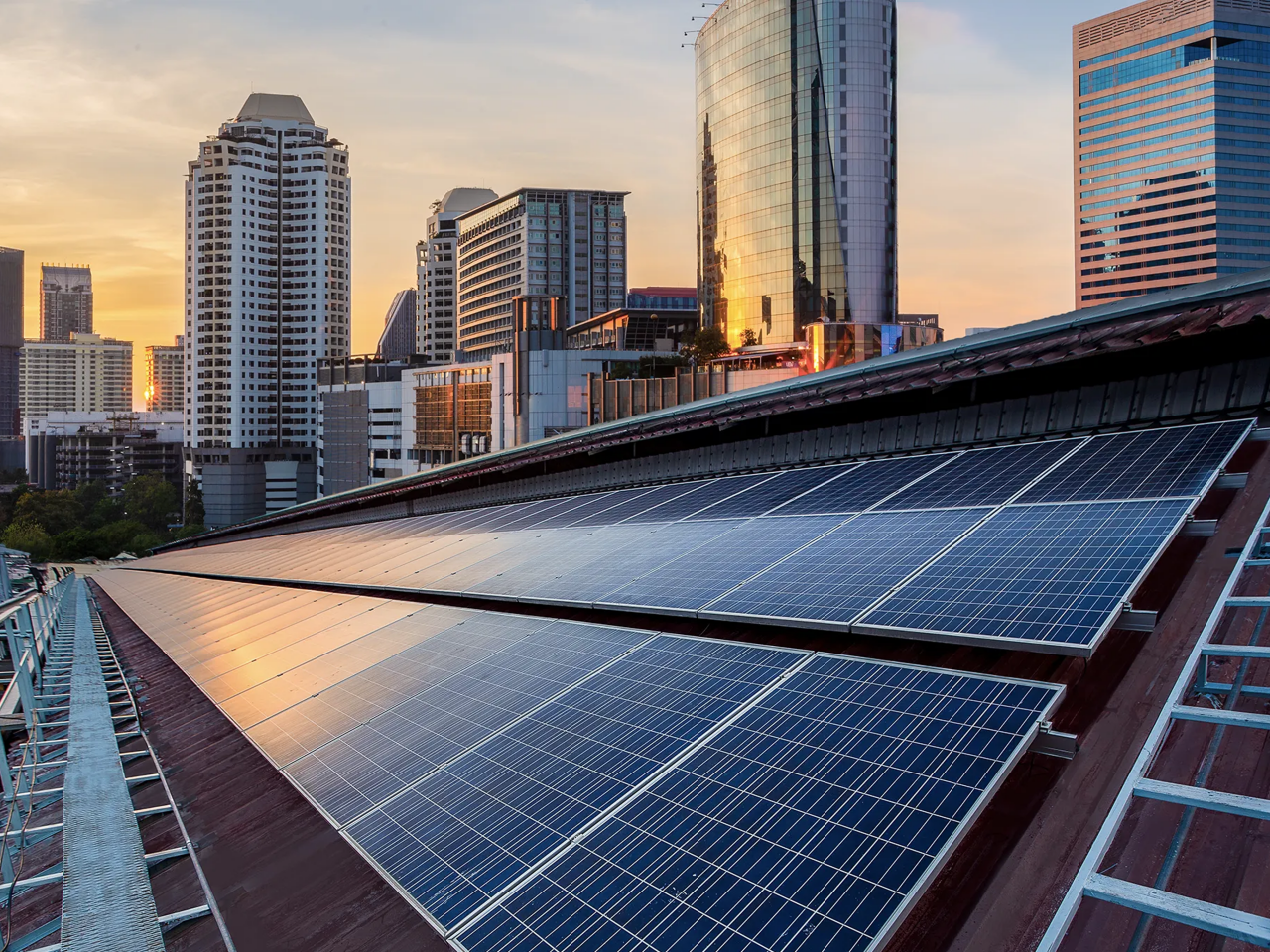 Commercial Rooftop Solar Systems for Business