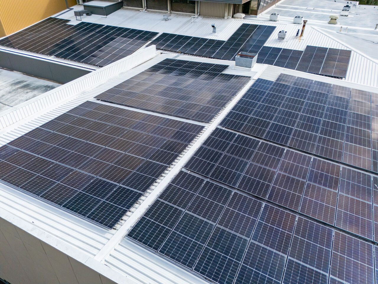 Commercial Solar for Warehouses, Offices & Facilities