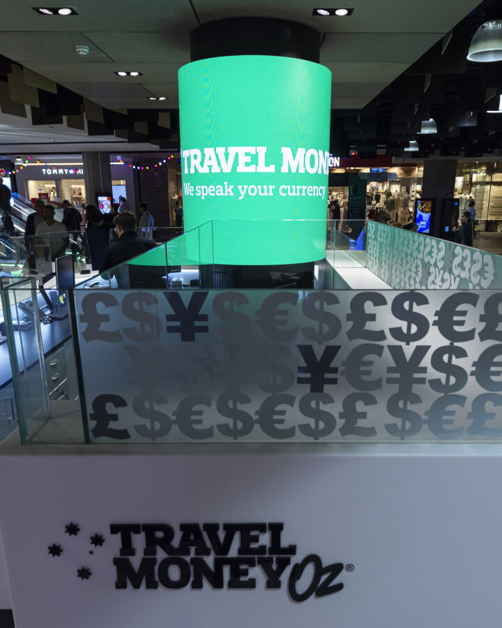 Why Businesses Choose Sharp EIT for LED Screens