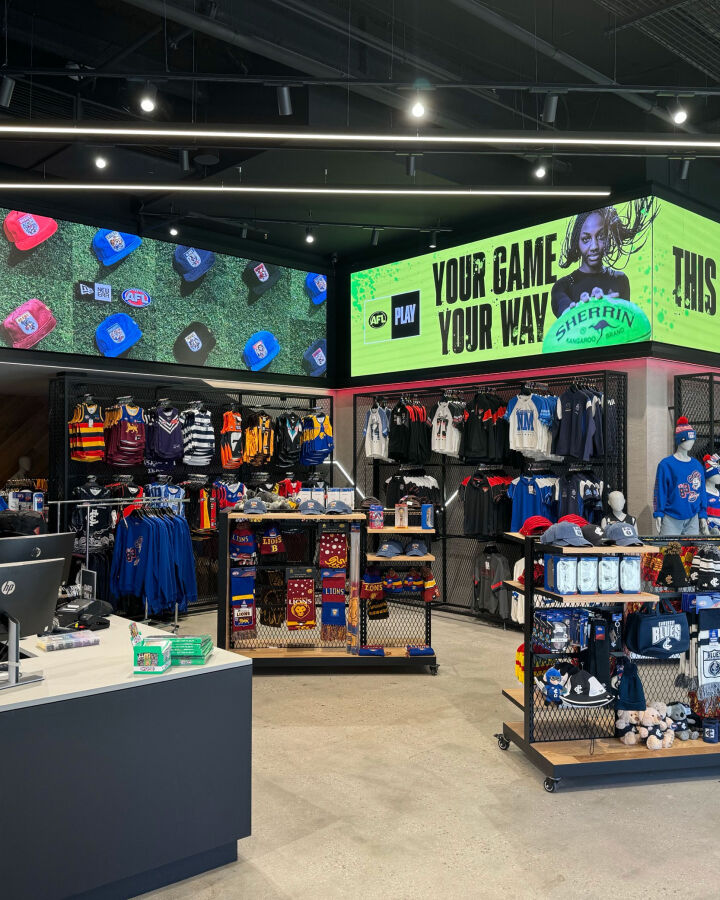 Why Businesses Choose Sharp EIT for LED Screens