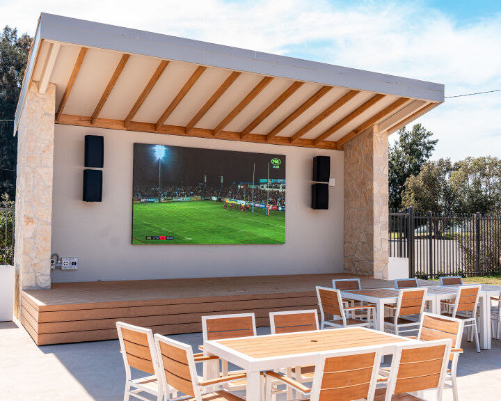 Outdoor LED Screens for Licensed Clubs